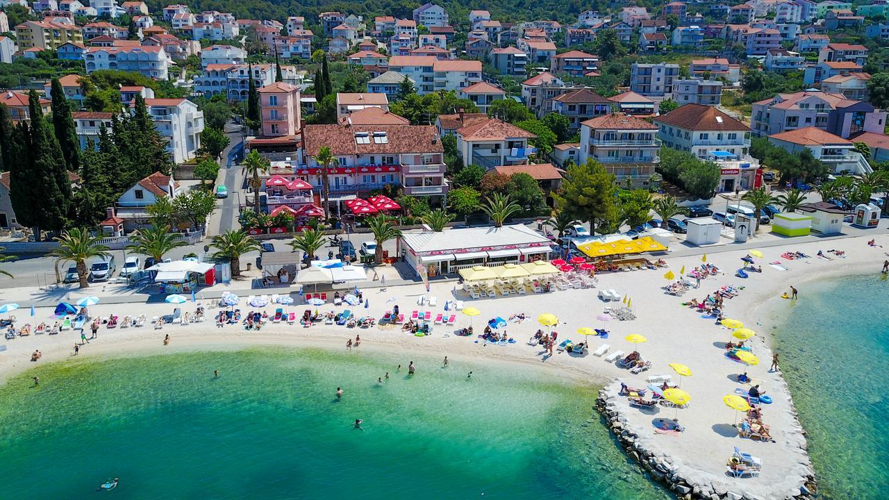 Villa Okruk-10 Meters Away From The Beach Округ Горни Экстерьер фото